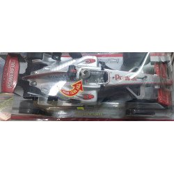 carro grande de carreras con sonido