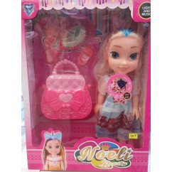 MUÑECA NOELI  CON cartera y ACCESORIOS